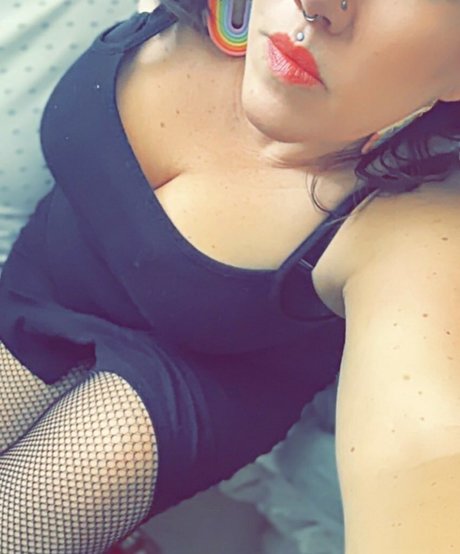 Michele Moon exclusive model photos