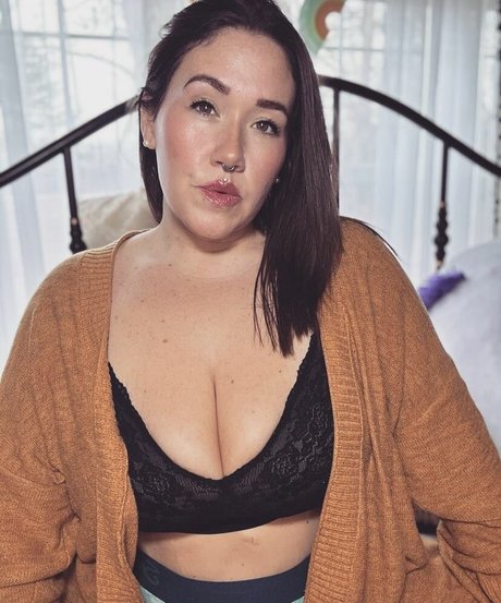 Michele Moon star sexy image