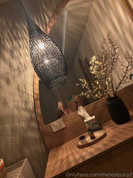 therealjuicy2 top model gallery