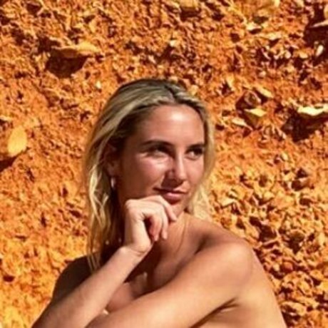 Belzzzzy pornographic actress galleries