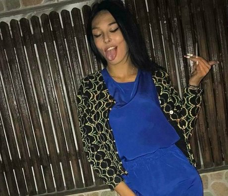 gretatwenty pretty actress photo