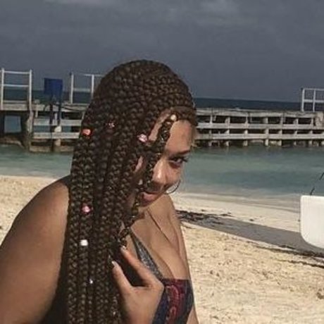 yungmedusa7 pretty star pics