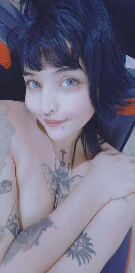 Lollygun nudes actress photos