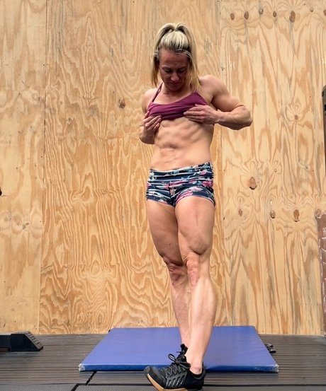 musclegirl31 beautiful star pictures