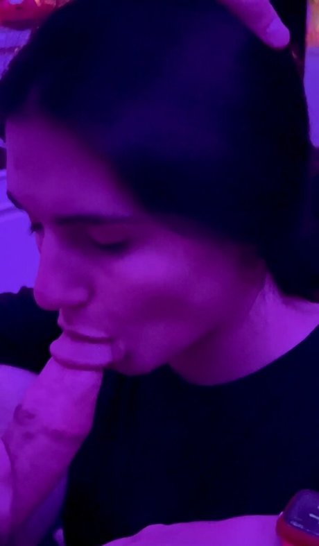 elise sue pornographic actress img