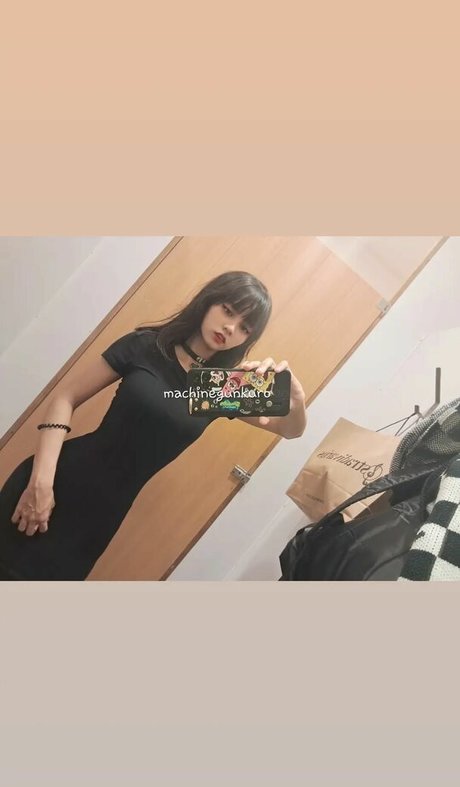 Kuro Emma model pornographic pics