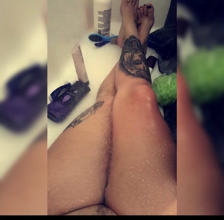 Theoamilf actress photo