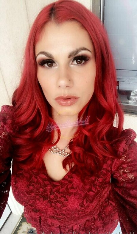 lilybrazilianbombshell pretty star img