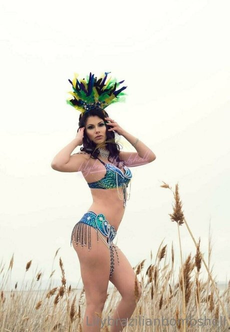 lilybrazilianbombshell nude model photos