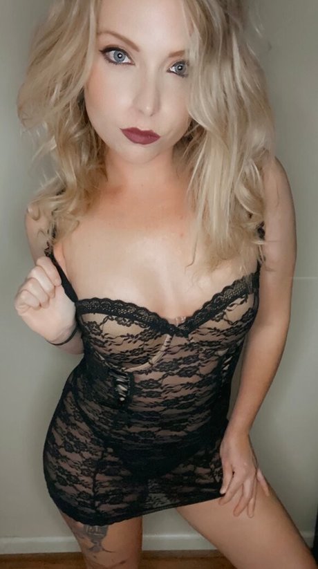 DearJess pornographic actress picture