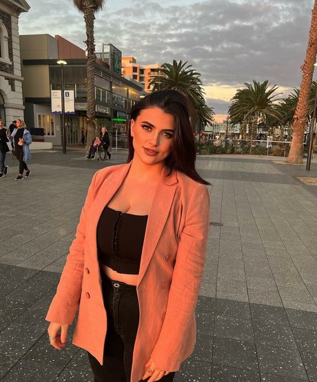 Bec Danaher pretty star pic