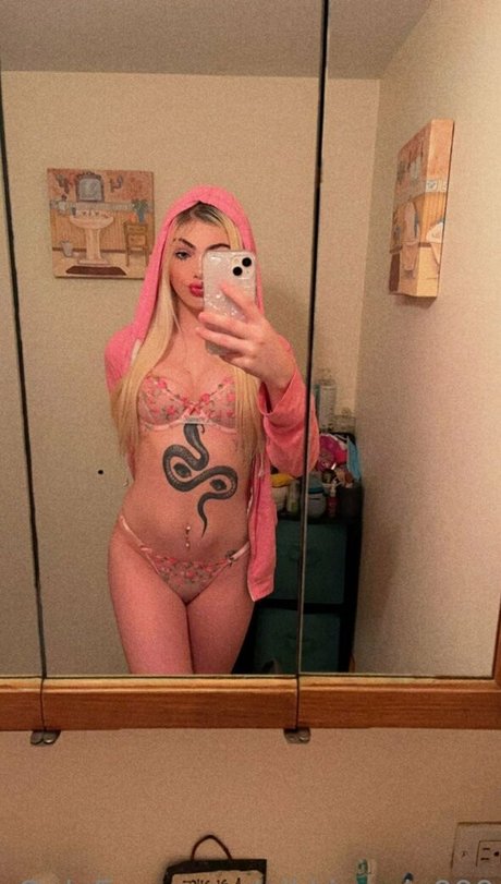 nikkimarie999 pornographic star images