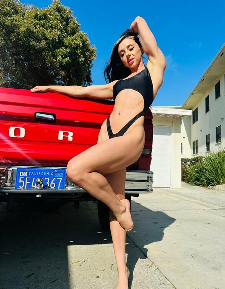 Molly Green pornstar nude galleries