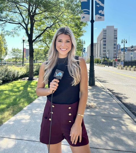 Dannie Rogers beautiful actress pictures