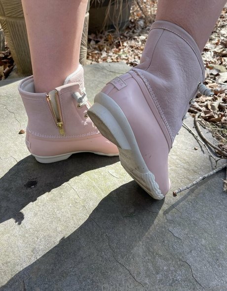 flirtypaws actress pics