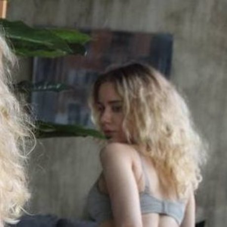 Its Steisha nice model pic