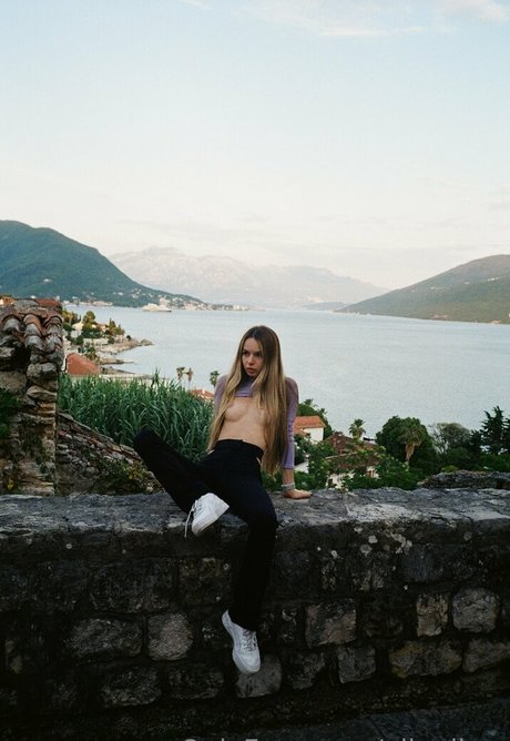 alinalizm model top pictures