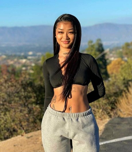 Michelleotp high quality pornstar pictures