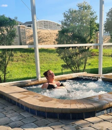 chubbyplantgirlfree sexy star gallery