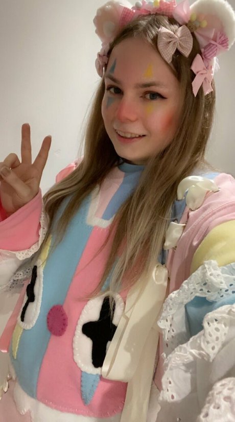 xmaddiemoonx pretty star pic