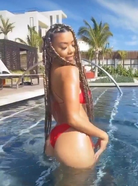 Liane V pornstar pics