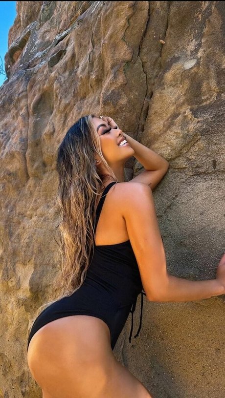 Liane V exclusive pornstar picture