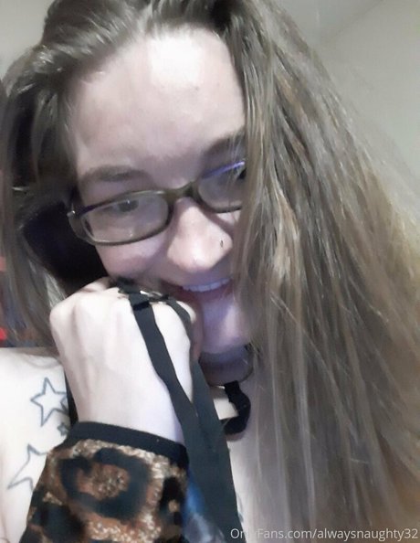 alwaysnaughty32 sexy star picture