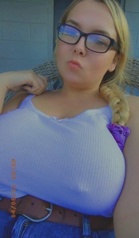 hot mature onlyfans nude images