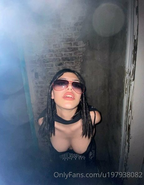 Desiree Bunny adult model picture