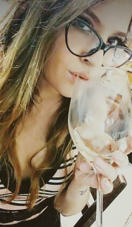 exoticalphagirl model pornographic picture