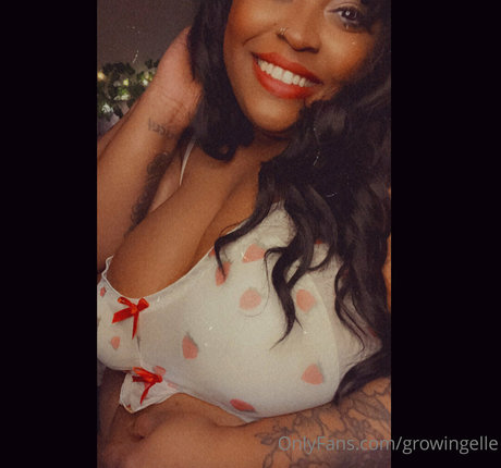 lesbian kissing onlyfans free xxx photos