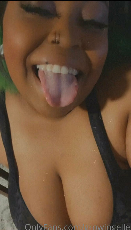 growingellex erotic actress picture