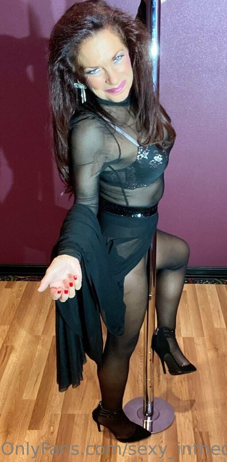 sexy inthecountry pornographic model archive