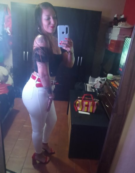 bitchlatina22 art actress photos