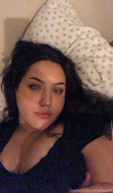 smashleighh nude star pic