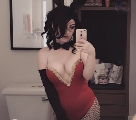 Cheshsmiles model naked pics