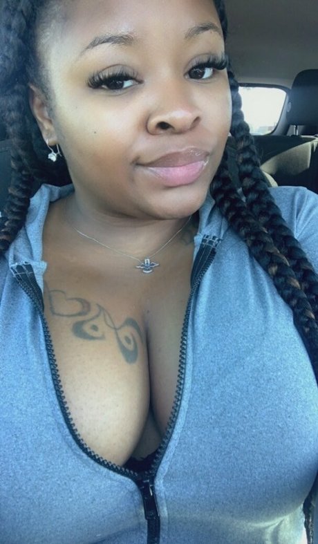 ebony pussy onlyfans naked images