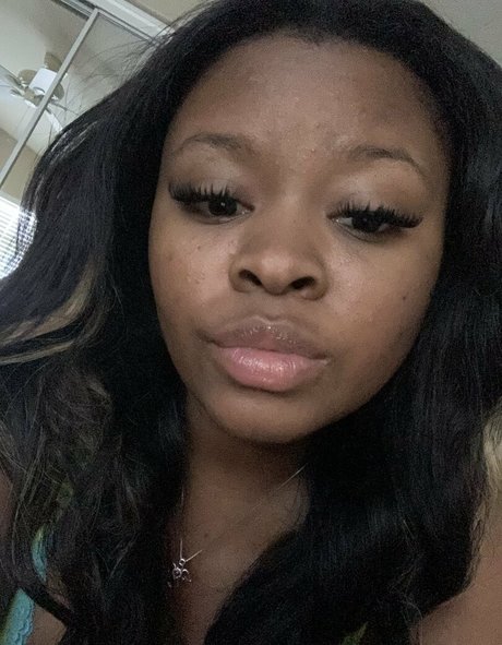 old lady onlyfans hd picture