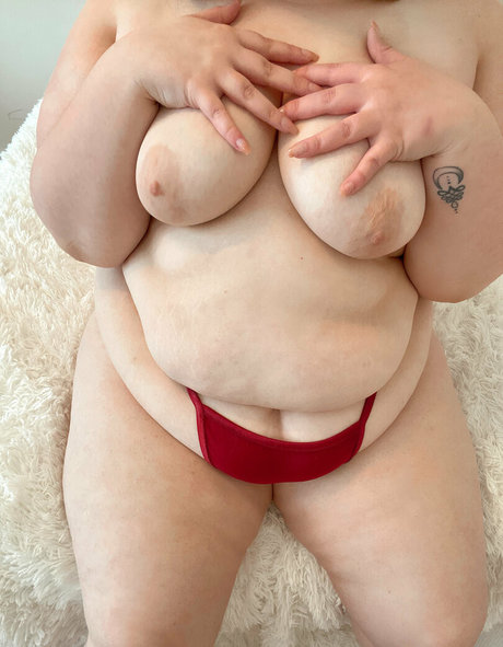 urfatgoddess star nude pic