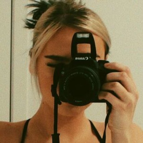 mollyomaliamollyomaliaaa high quality actress image