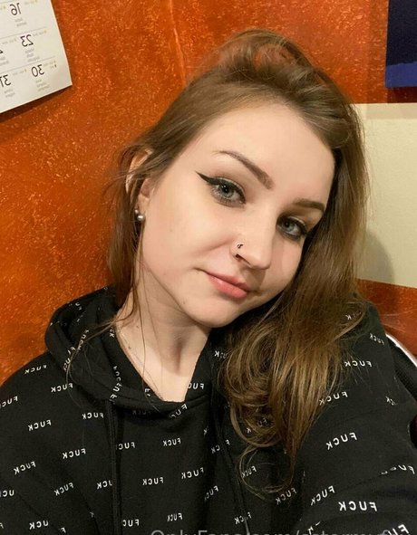 sstormyfox nudes actress photos