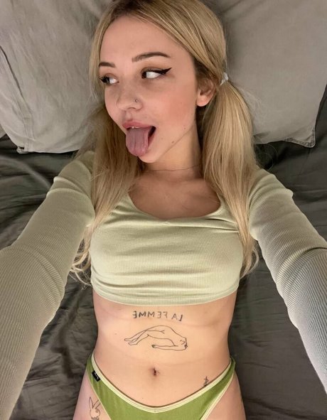 tattooed shemale onlyfans hd archive