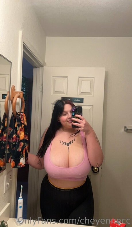 cheyennecc model hot images