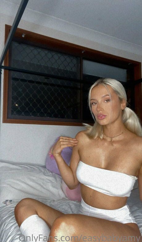 easybabyamy nice pornstar photo