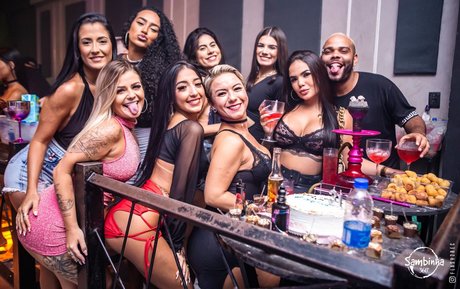 Michelle Monteiro star nude picture