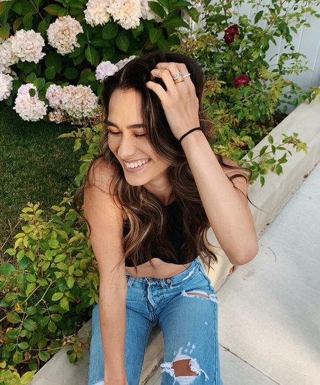 carlieauszler pretty model image