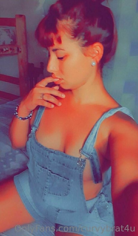 curvybrat4u star nudes picture