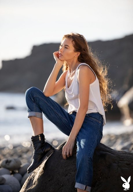 Taya Vais hd pornstar images