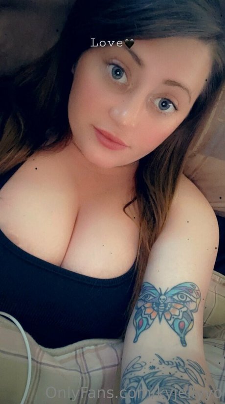 kyjellyyo nudes pornstar gallery
