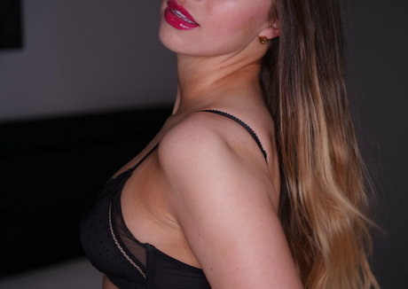 freemelissastratton high quality actress photos